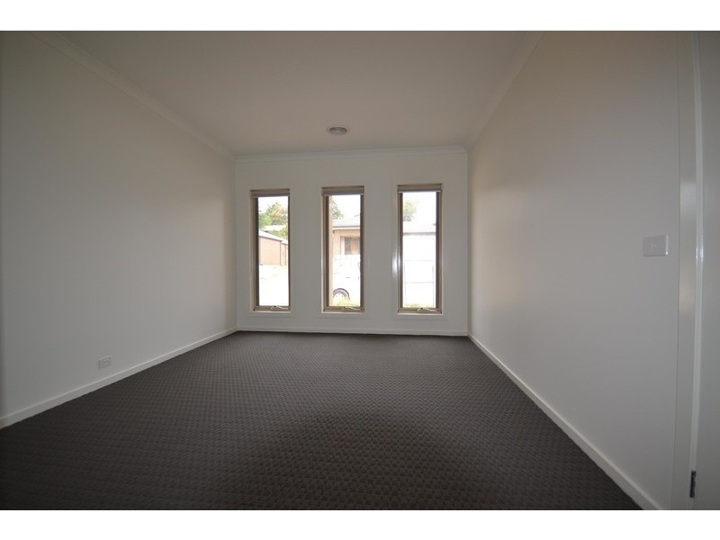 42 Sherwood Road, Chirnside Park VIC 3116