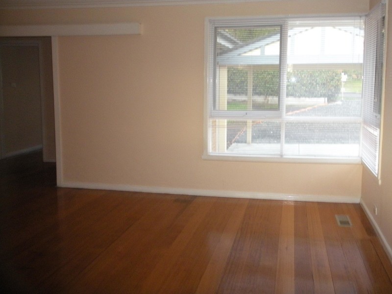 55 Balmoral Street, Kilsyth VIC 3137