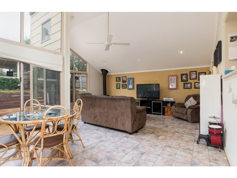 1 Eliot Court, Mooroolbark VIC 3138