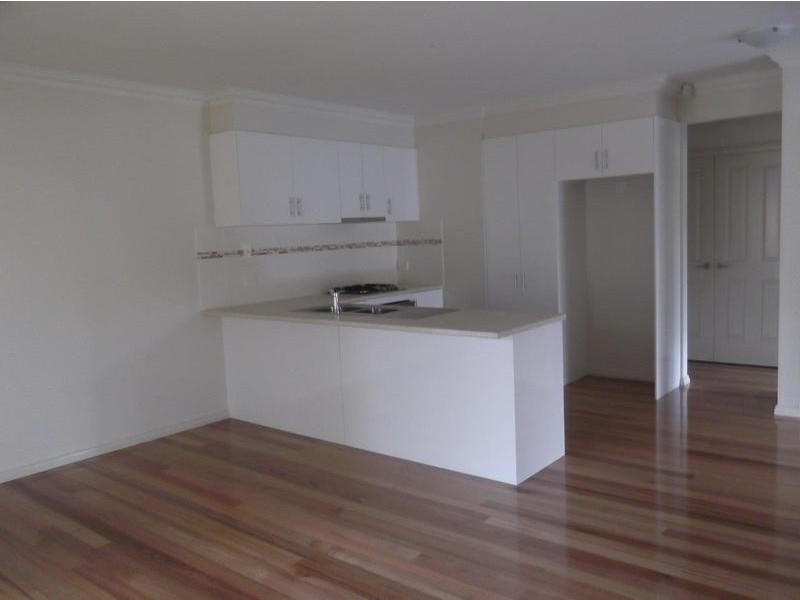 3/13 Railway Crescent, Croydon VIC 3136