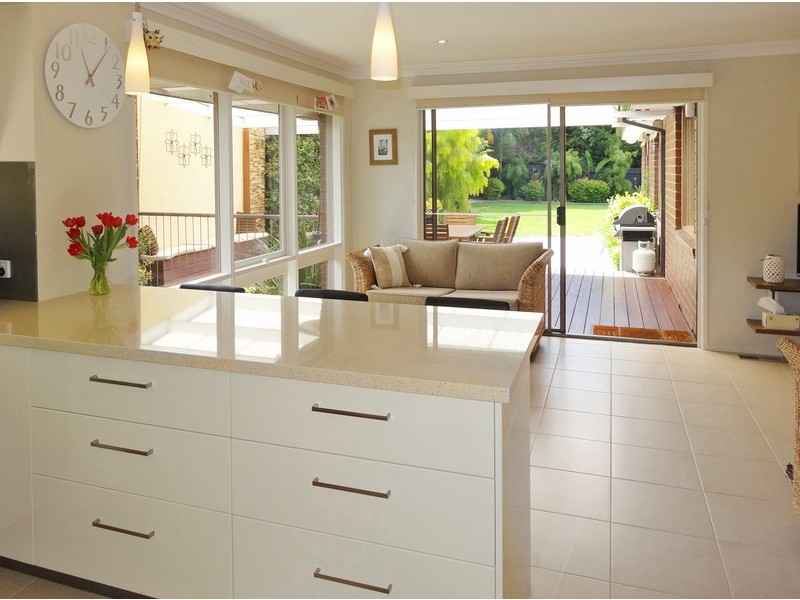 44 Savanna Drive, Mooroolbark VIC 3138