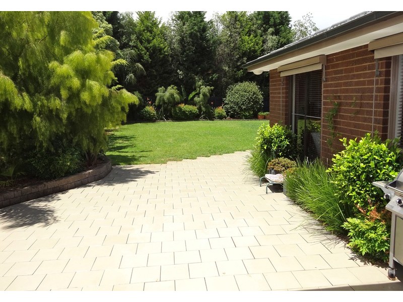 44 Savanna Drive, Mooroolbark VIC 3138