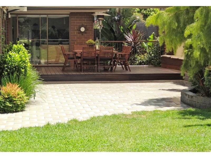 44 Savanna Drive, Mooroolbark VIC 3138