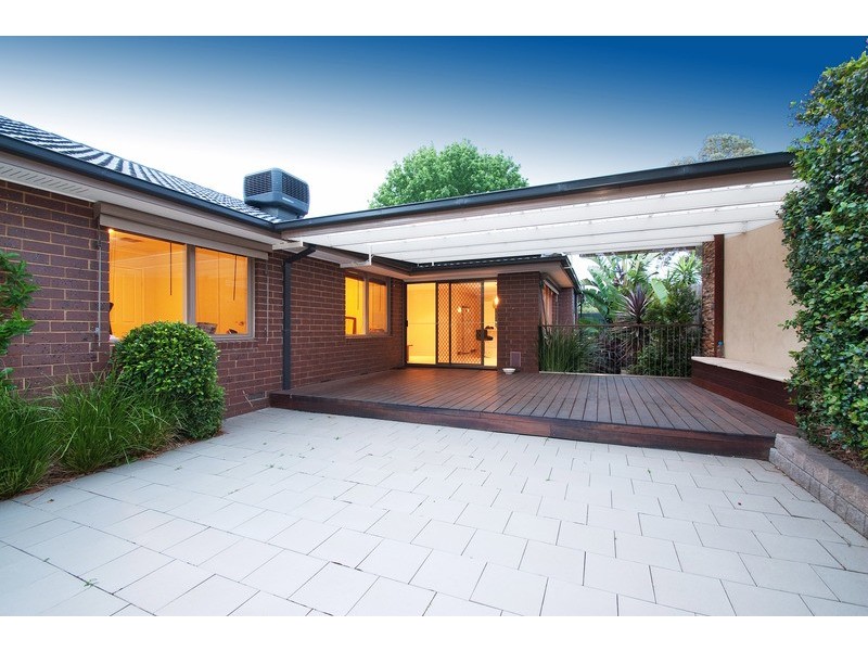 44 Savanna Drive, Mooroolbark VIC 3138