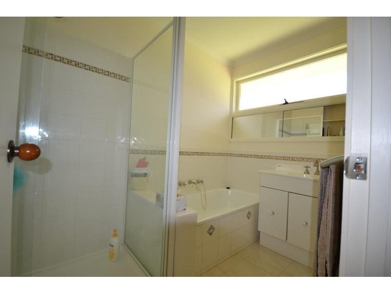 48 Winyard Drive, Mooroolbark VIC 3138