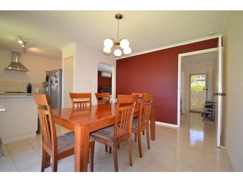 48 Winyard Drive, Mooroolbark VIC 3138