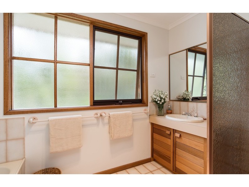 19 Nangathan Way, Croydon North VIC 3136