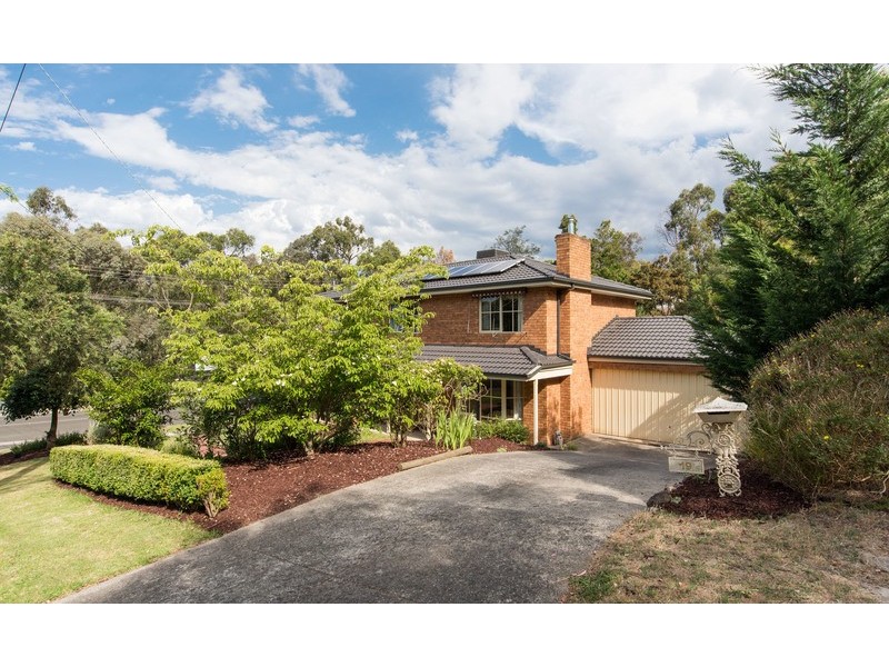19 Nangathan Way, Croydon North VIC 3136