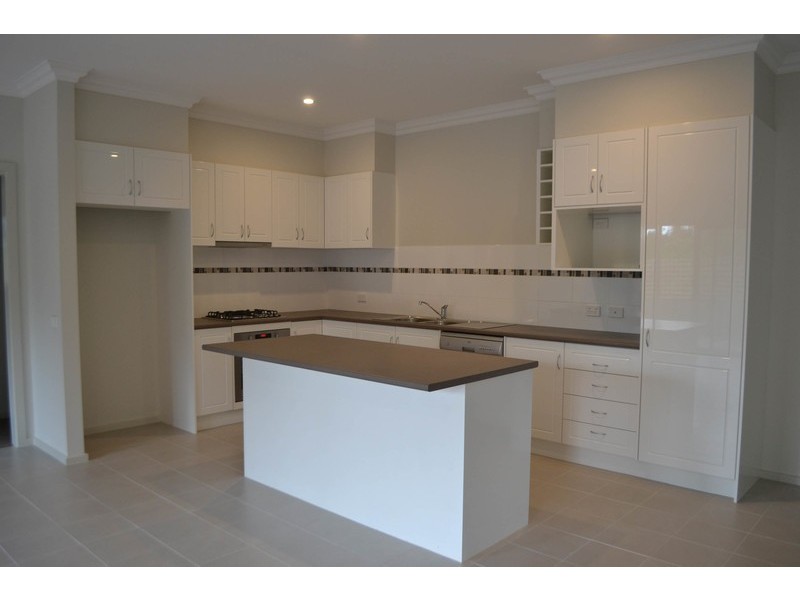 3/8 Anita Street, Kilsyth VIC 3137