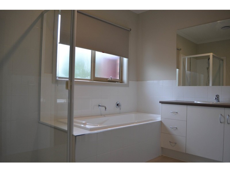 3/8 Anita Street, Kilsyth VIC 3137