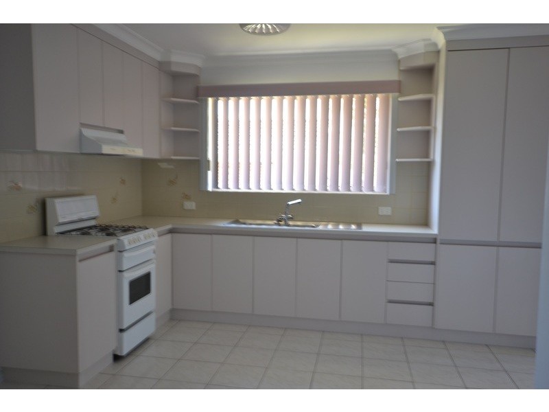 16 Percy Street, Croydon South VIC 3136