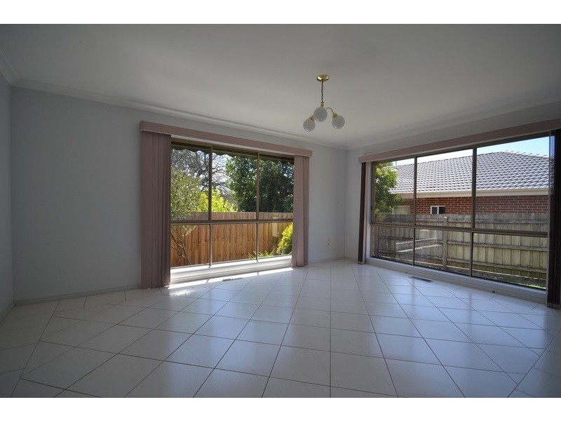 16 Percy Street, Croydon South VIC 3136