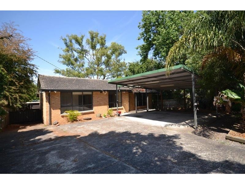 42 Taylor Road, Mooroolbark VIC 3138