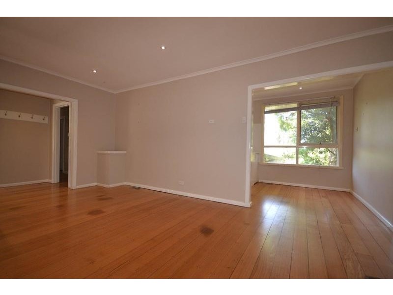 42 Taylor Road, Mooroolbark VIC 3138