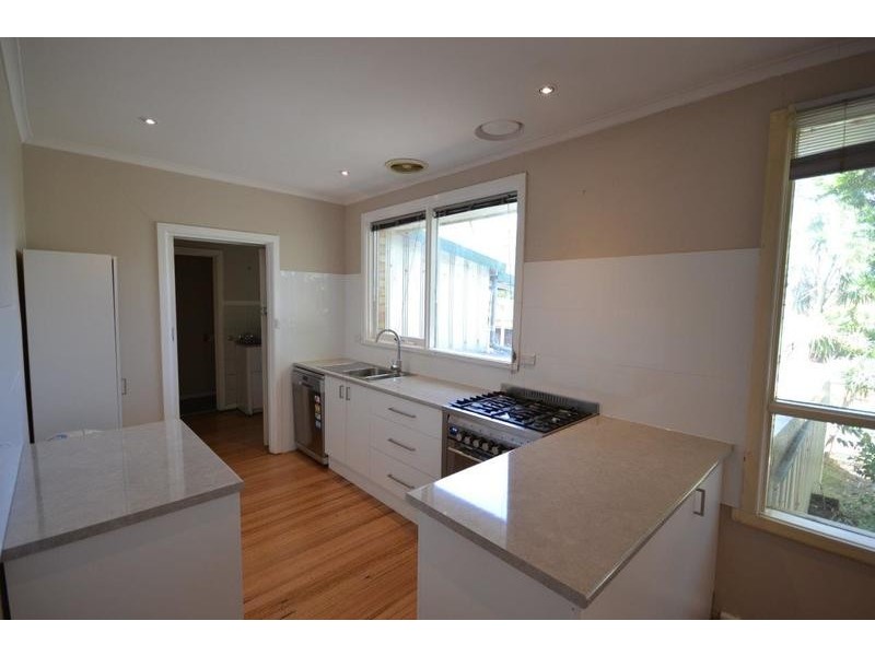 42 Taylor Road, Mooroolbark VIC 3138