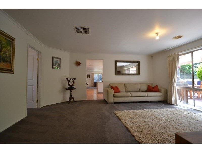 5 Green Street, Mooroolbark VIC 3138