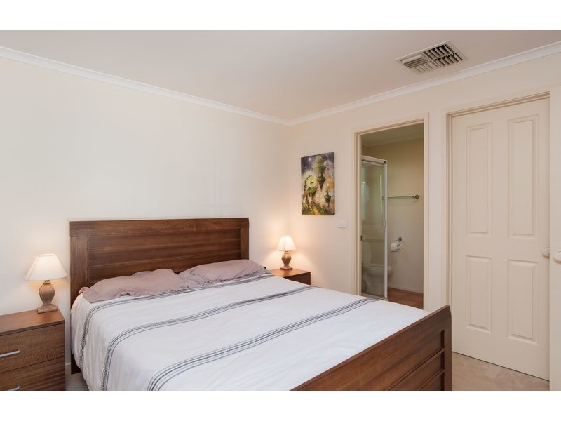 2 Melody Close, Lilydale VIC 3140
