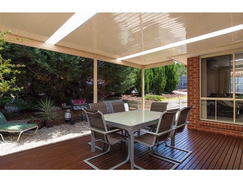 2 Melody Close, Lilydale VIC 3140