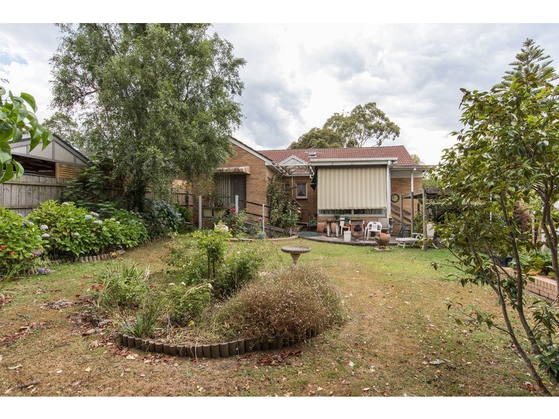 16 Cherylnne Crescent, Kilsyth VIC 3137