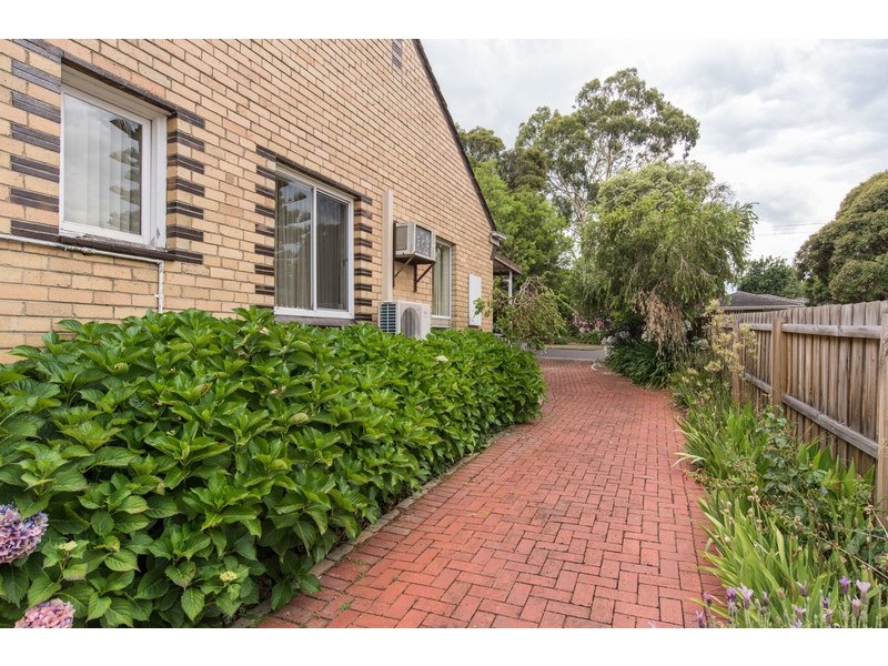 16 Cherylnne Crescent, Kilsyth VIC 3137