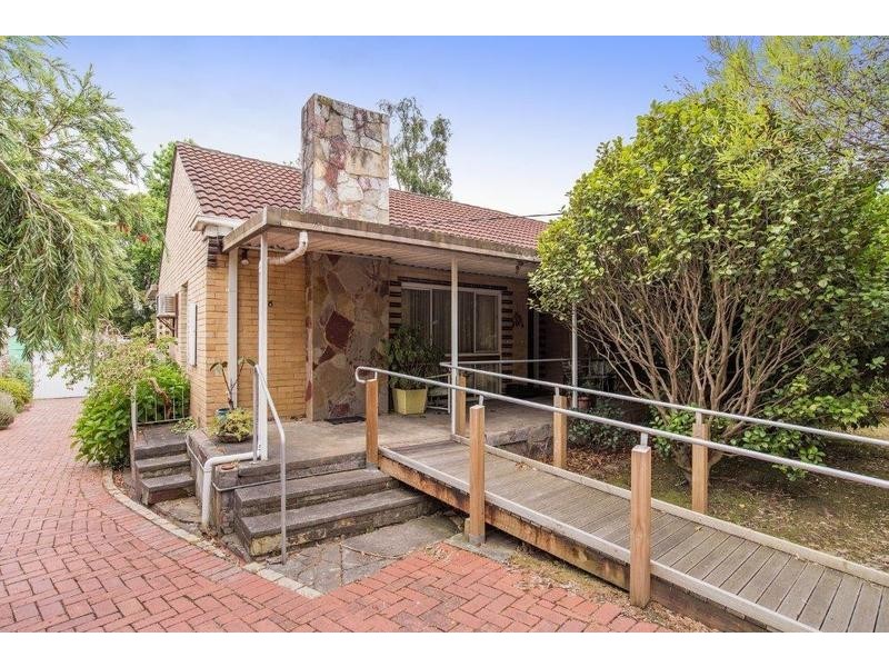 16 Cherylnne Crescent, Kilsyth VIC 3137