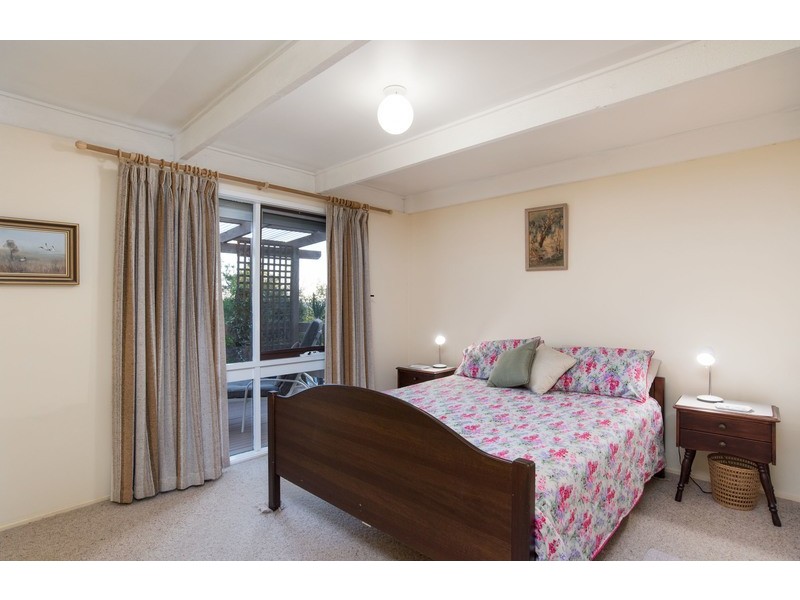 5 Iris Court, Mooroolbark VIC 3138