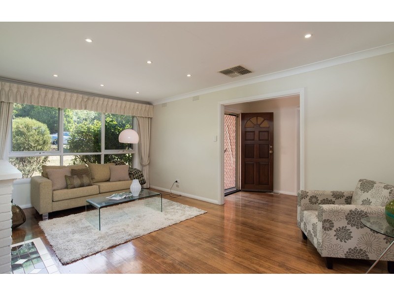 12 Delville Street, Mooroolbark VIC 3138