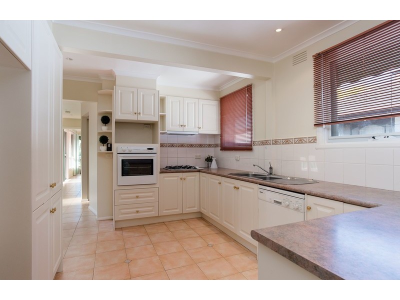 12 Delville Street, Mooroolbark VIC 3138