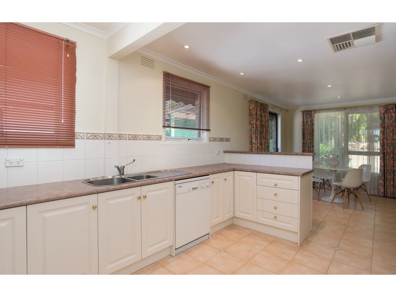 12 Delville Street, Mooroolbark VIC 3138