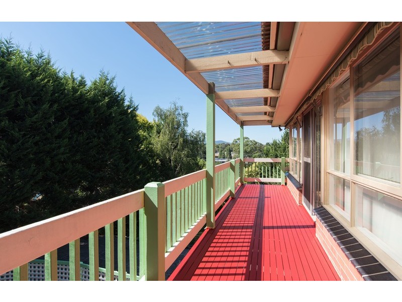 12 Delville Street, Mooroolbark VIC 3138