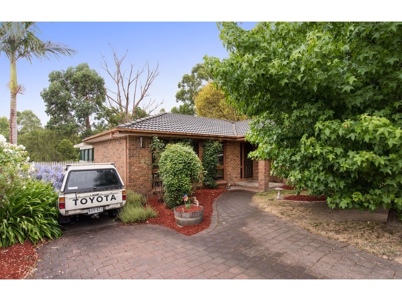 12 Coolaroo Court, Mooroolbark VIC 3138