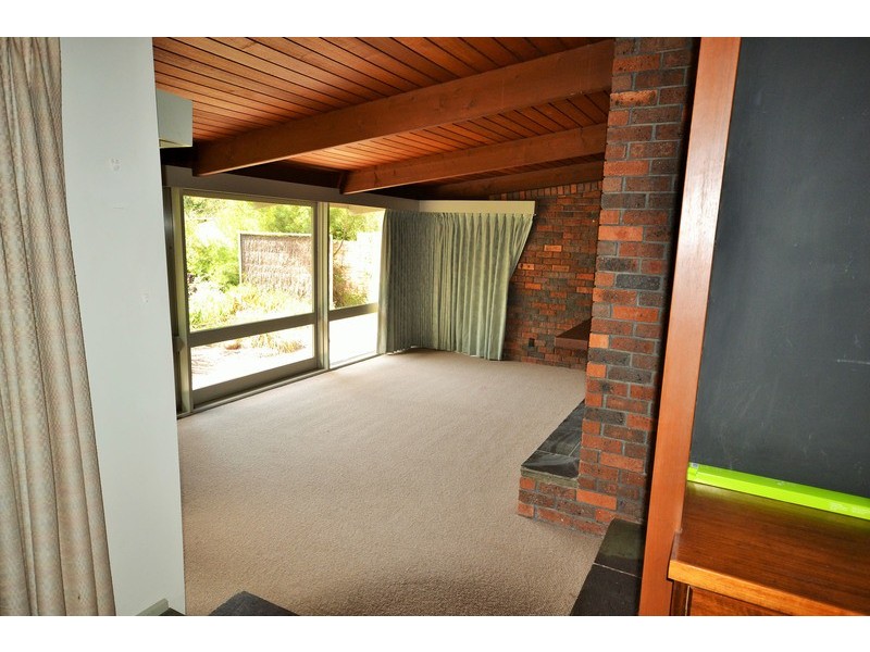 3 Ross Road, Croydon VIC 3136