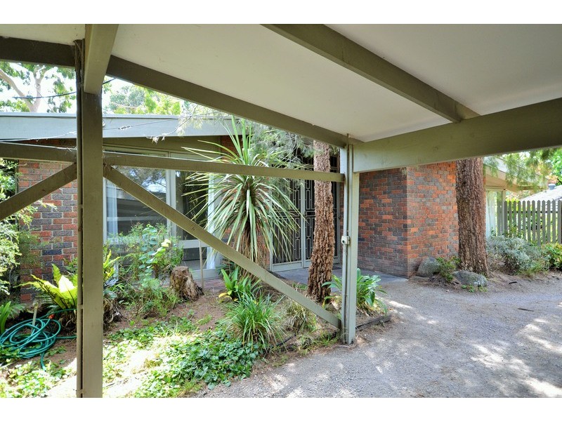 3 Ross Road, Croydon VIC 3136