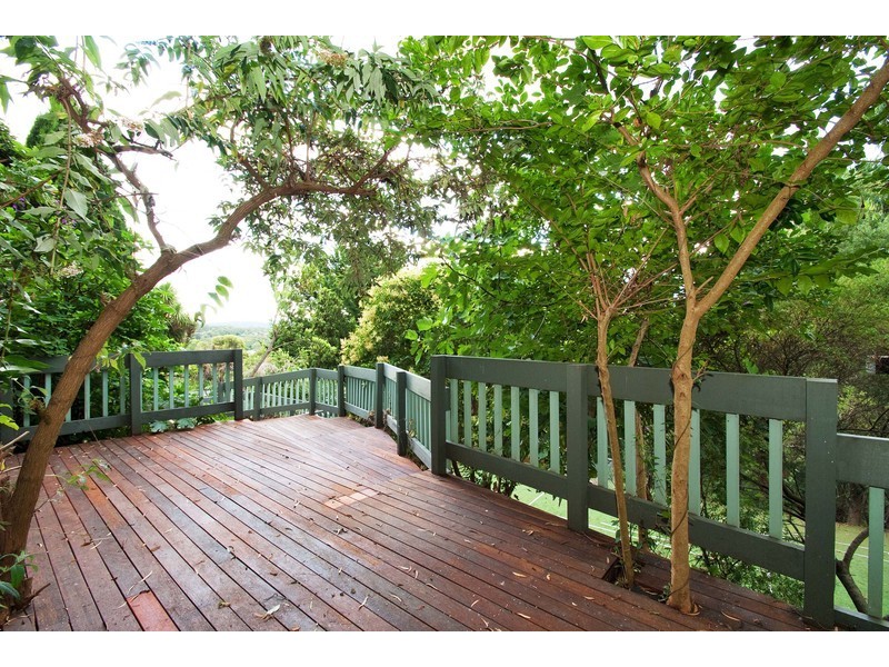 28 Struan Avenue, Mooroolbark VIC 3138