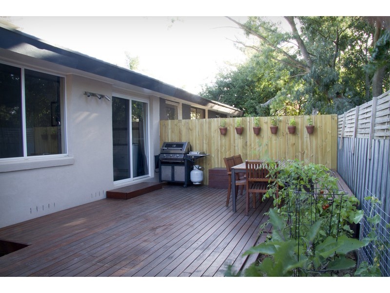 2/11-13 Ramsay Street, Bayswater North VIC 3153