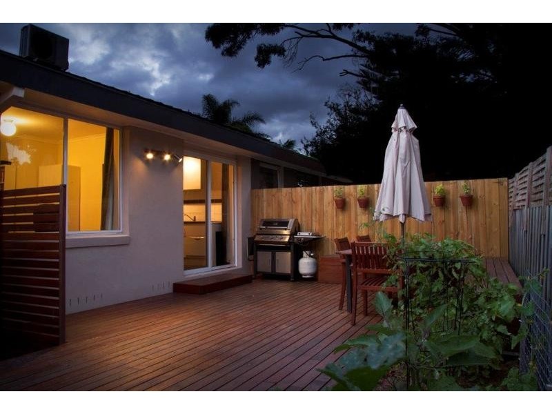 2/11-13 Ramsay Street, Bayswater North VIC 3153