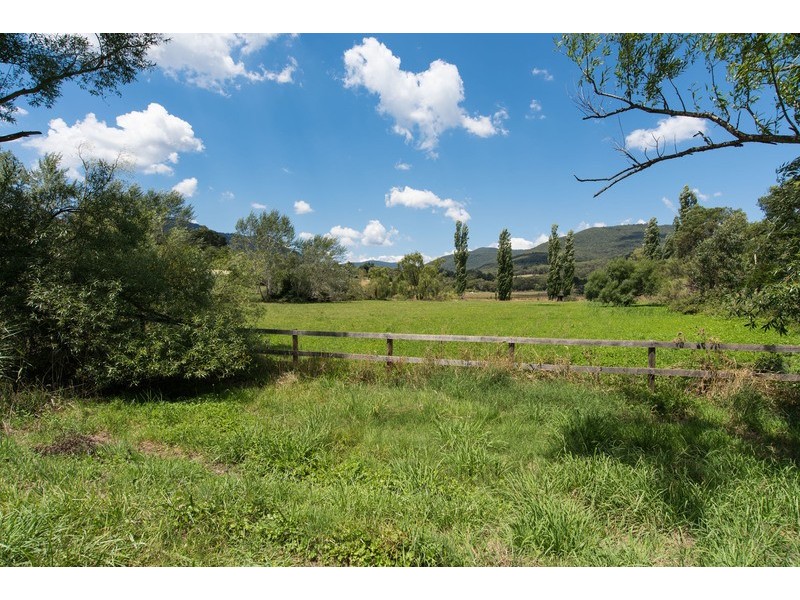 49 Badger Avenue, Badger Creek VIC 3777