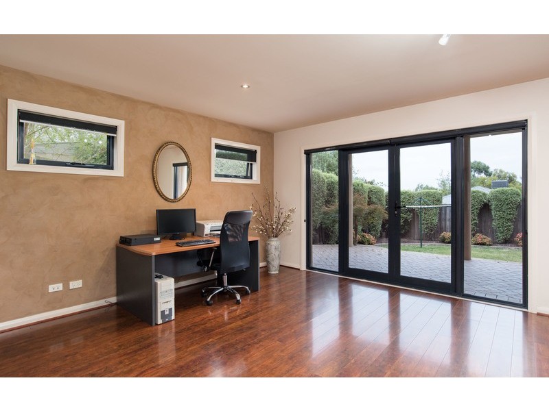 22 Neryl Court, Mooroolbark VIC 3138