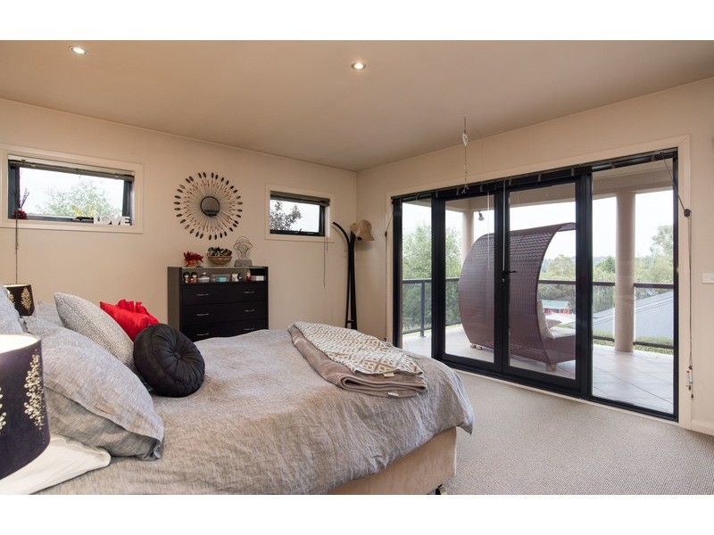 22 Neryl Court, Mooroolbark VIC 3138