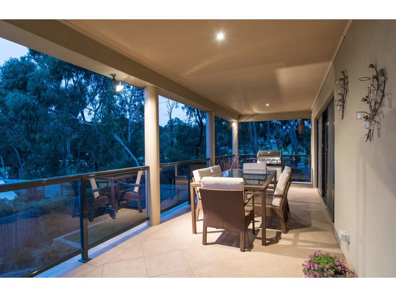 22 Neryl Court, Mooroolbark VIC 3138