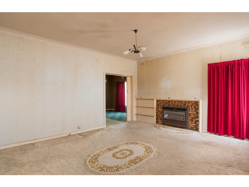 156 Lincoln Road, Croydon VIC 3136