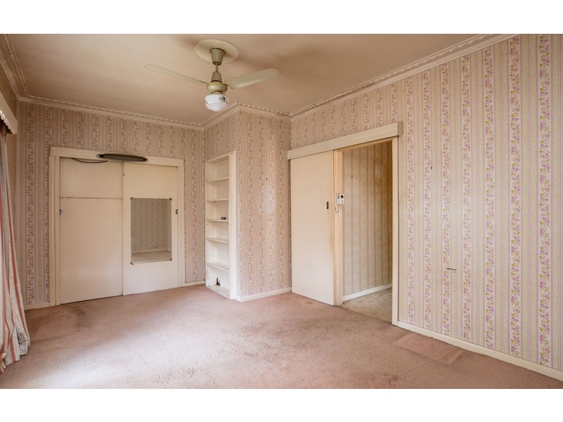 156 Lincoln Road, Croydon VIC 3136