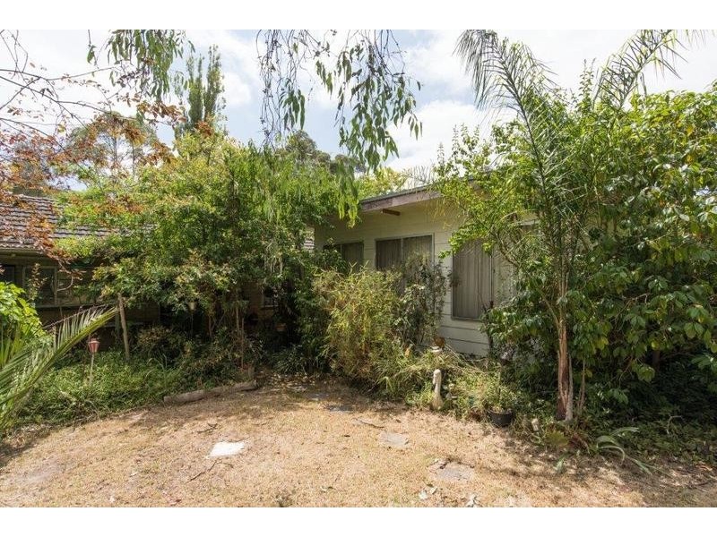 156 Lincoln Road, Croydon VIC 3136