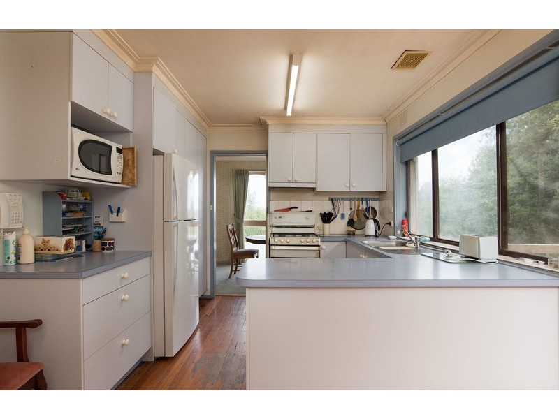 32 Erskine Ridge, Mooroolbark VIC 3138