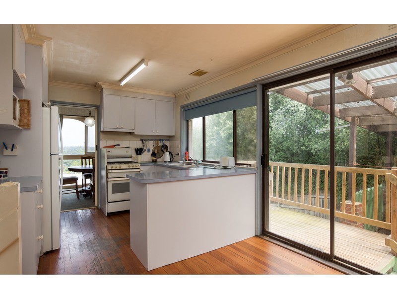 32 Erskine Ridge, Mooroolbark VIC 3138