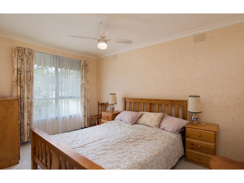 32 Erskine Ridge, Mooroolbark VIC 3138