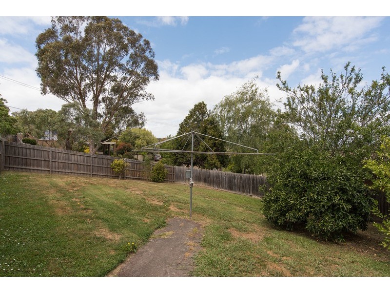 32 Erskine Ridge, Mooroolbark VIC 3138