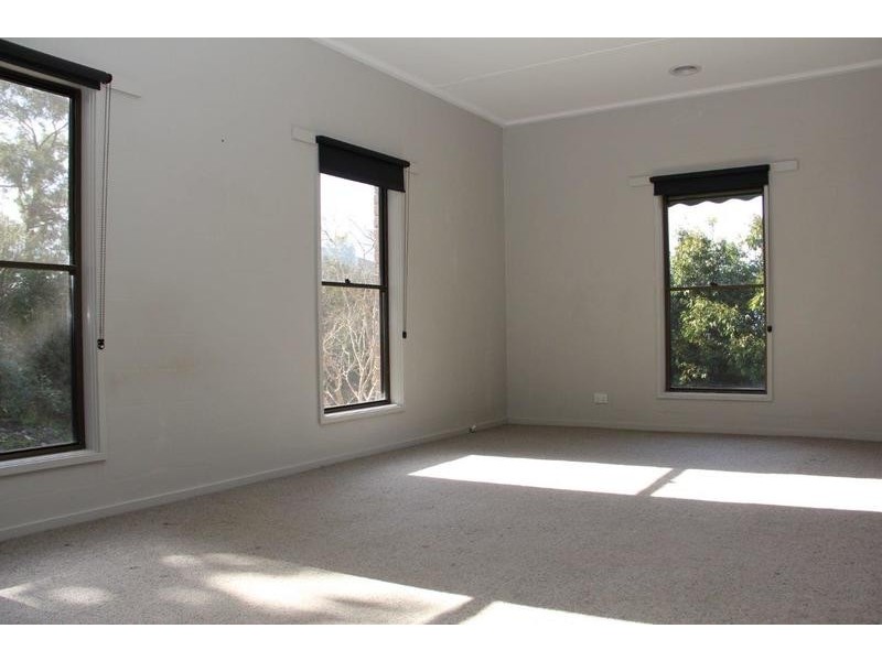 10 Acorn Grove, Mooroolbark VIC 3138