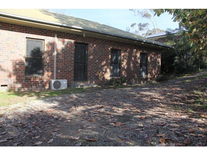 10 Acorn Grove, Mooroolbark VIC 3138