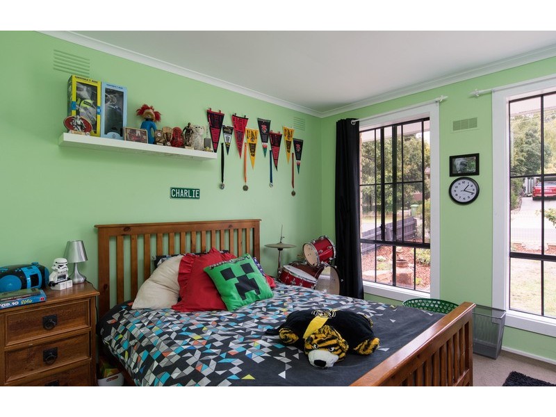 19 Sarah Court, Montrose VIC 3765